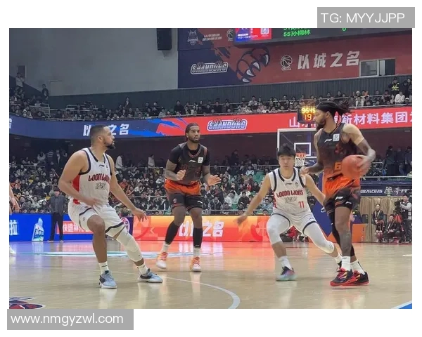 2018年CBA江苏队与山东队激战回顾精彩瞬间与关键时刻分析